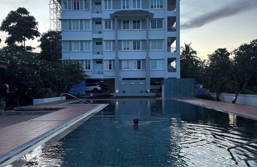 Khanom Condo | Ocean Front, 1-bedroom Top-Floor Condo in Khanom Beach Thailand