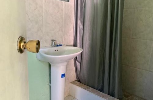 Port Antonio Apartment | ThA LaGooN SpOt Caribbean BrEeZe