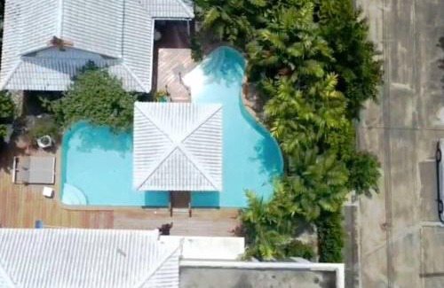 Nong Chom Villa | Thai Modern Villa with Salt Pool & Greenery Garden