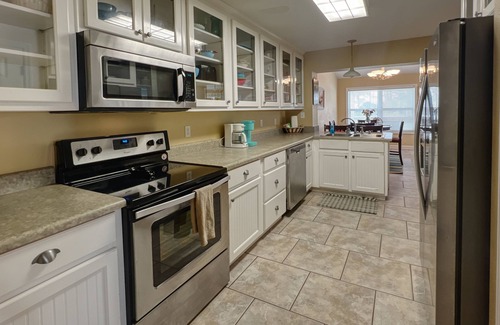 Cape San Blas House | ThaKingfish Discounts! Fun Memories! Short Walk to Beach 3BR 2BA Pet Friendly!