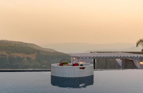 Nandanwan House | Thalaiva Villa by Hillstayion
