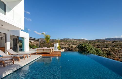 Peyia Town Villa | Thalassa