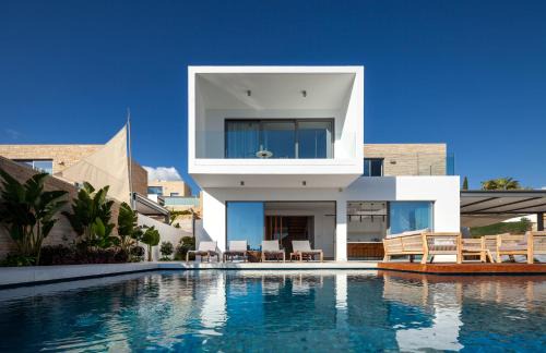 Peyia Town Villa | Thalassa