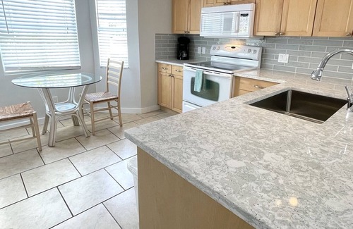 Old Town House | Thalia`s Retreat at Duval Square- 2 bedroom 2.5 bath with shared rooftop pool