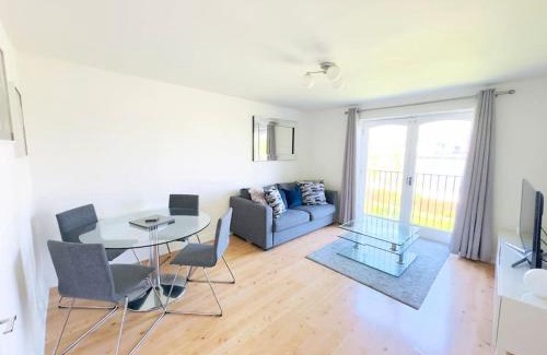 Woolwich Riverside Apartment | Thames view apartment in London