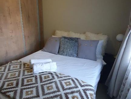 Okhahlamba House | Thanda