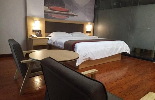 Yuancheng District Hotel | Thank Inn Chain Hotel Guangdong Heyuan Yuancheng District Heyuan Avenue North White Bailingtou Gaotang Store