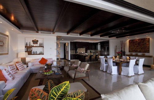 Punta de Mita Apartment | THANKSGIVING AND NEW YEAR'S REDUCED-TRUE BEACH FRONT- INSIDE THE GATES-MAID/COOK