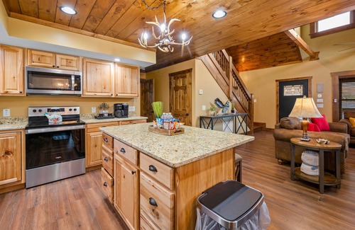 Maggie Valley Cabin | Thanksgiving is now available!