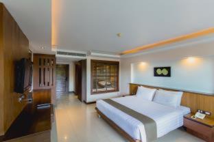 Patong Resort | Thanthip Beach Resort Patong