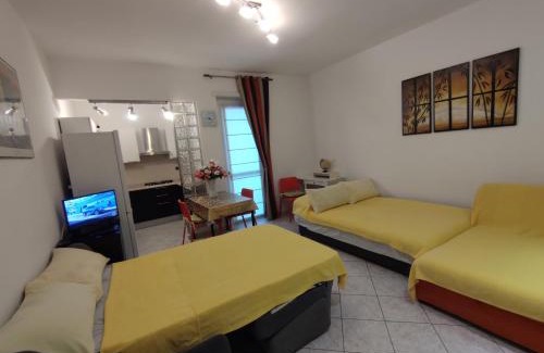 Grugliasco Apartment | Thany casa