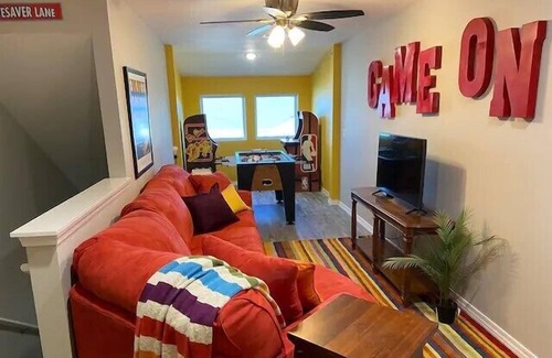 Branson Condo | "That Candy Place"! Fun Times! Great Location!