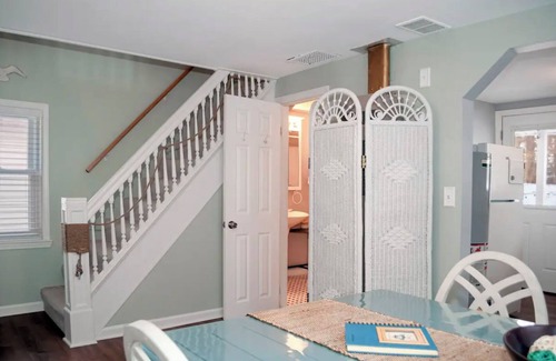 Lexington House | That ONE Purple House - Lake Access