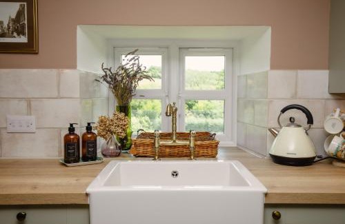 West Compton House | Thatchers Cottage - Rudge Farm Cottages