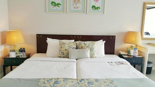Karon Hotel | Thavorn Palm Beach Resort Phuket