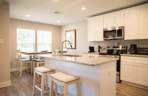 Gulf Hills House | The 15th Fairway Cottage - water view close to beach & downtown Ocean Springs!