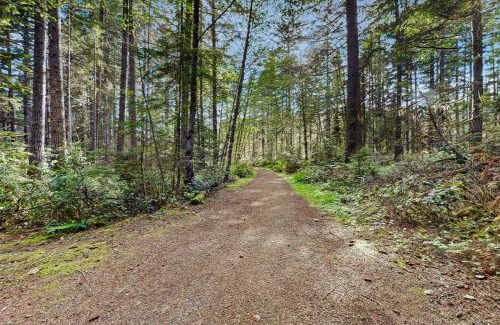 Port Orchard House | The 15th Hole Haven