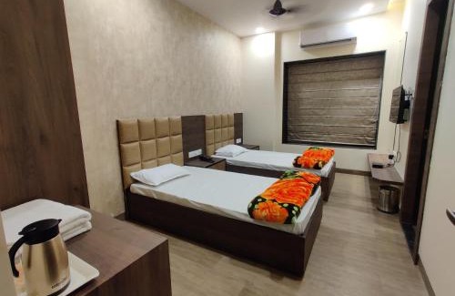 Sector 1 Hotel | The 16