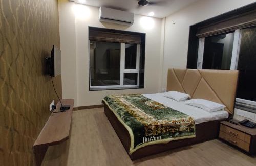 Sector 1 Hotel | The 16