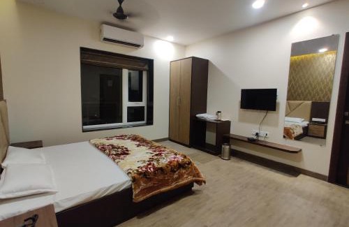 Sector 1 Hotel | The 16