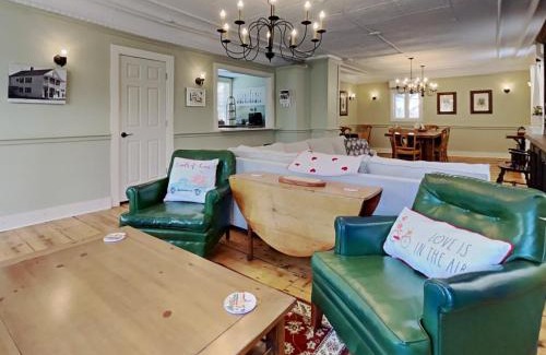 West Dover Apartment | The 1827 House