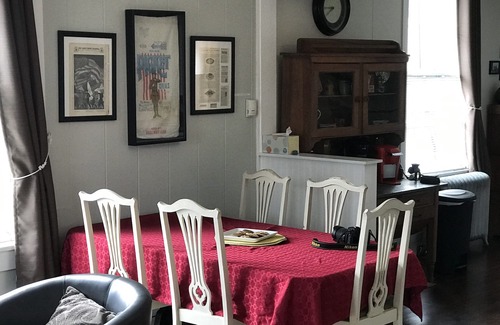 Seward Apartment | The 1905 Government. cable Office: Historic Charm, views, location Downtown