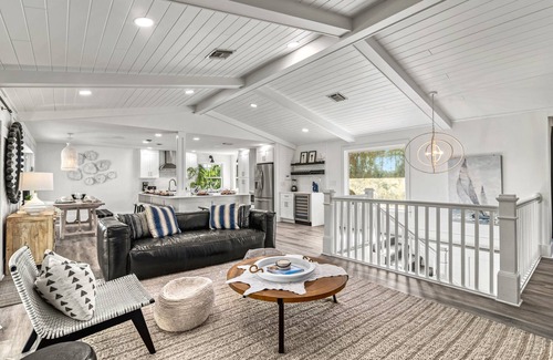 Anna Maria House | The 19th Hole | Luxury AMI Beach Home - Private Pool & Spa, 7 Hole Putting Green!