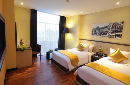 Klojen Hotel | THE 1O1 Malang OJ
