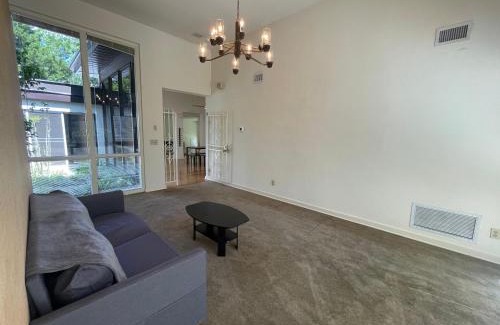 Gainesville House | The 4140 Hideaway