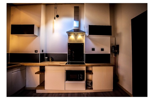 Bagneres-de-Bigorre Apartment | The 4th, roof terrace jacuzzi and round bed.