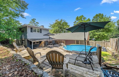 Columbus House | The 5-Star Oasis with Above-Ground Pool