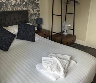 Buckfastleigh Hotel | The Abbey Inn