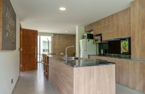 Chacras de Coria House | The Acacia Village: Colorful Lodge 8