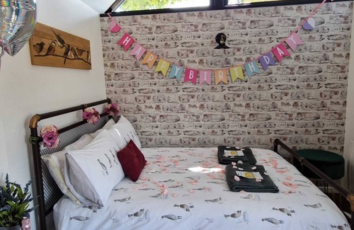 East Dereham House | The Acorn - Country Retreat!