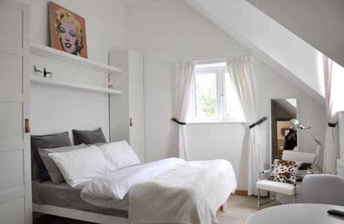 Marlow House | The Acorns