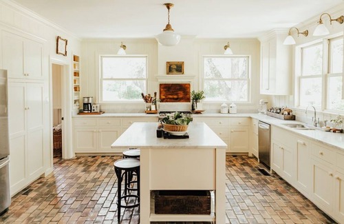 Abilene House | The Acre - 5/3 with Pool