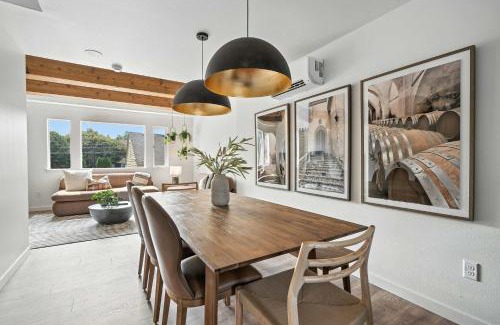 Kerns House | The Adelynn - Modern 2BR House in Central Portland
