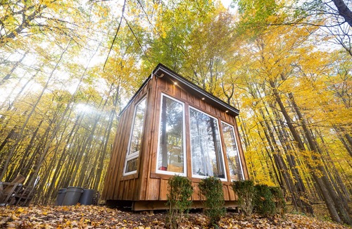 Middlesex Centre Cabin | The Adler Cabin at Fernwood Hills