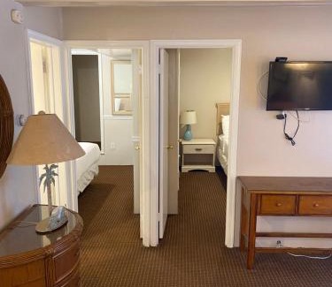 Ocean City Hotel | The Admiral Hotel/Motel