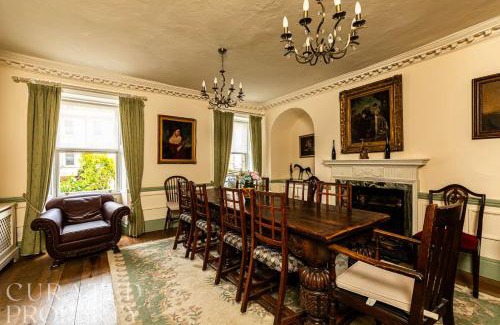 Bath House | The Admirals House - Central Bath & Free Parking