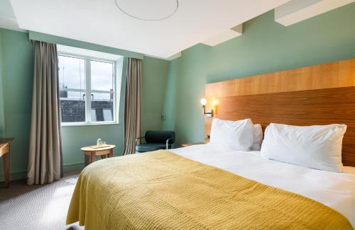 Chinatown Hotel | The Alan