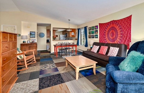 Kenai House | The Alaskan Bohemian