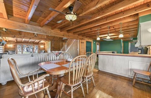 Annetta Cabin | The Aledo Prospector