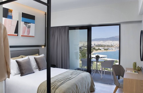 Mikrolimano Hotel | The Alex Monte Kastella