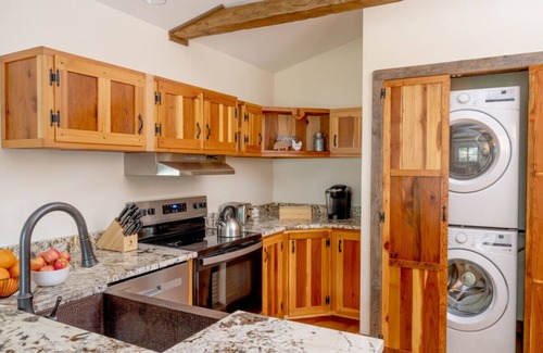 North Creek House | The Alexander Barn - Brand new!