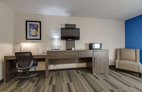 Nashville Hotel | The Alexis Inn & Suites - Nashville Airport