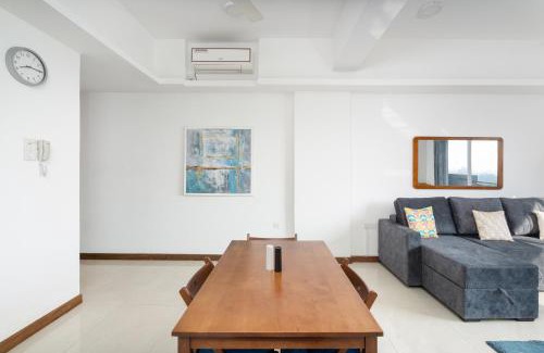 Bambalapitiya Apartment | The Alfred Fern - Modern 2-Bedroom Apartment with Pool in Prime Colombo 3