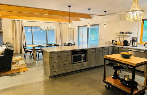 West Woodstock House | The All Seasons - Enclosed Heated Pool, Hot Tub, Fire Pit