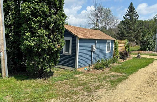 Pepin Cottage | The Alton House - Come experience tiny house living in beautiful Pepin!