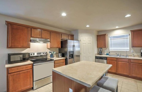 Alamogordo House | The Alturas Summary: